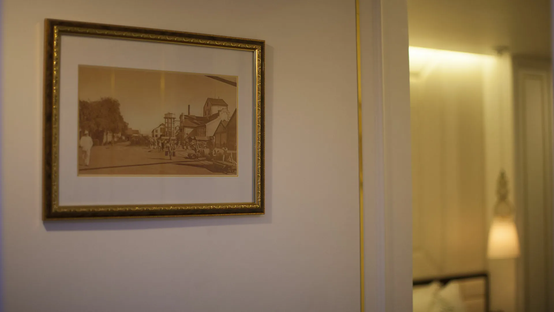 Kin Hotel Dong Du Ho Chi Minh City